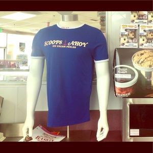 Stranger’s things season 3 T-shirt Exclusive 4 BR